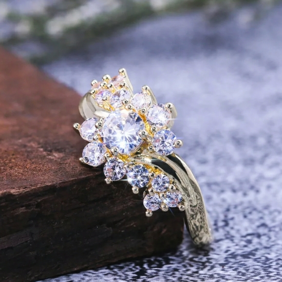 Jewelry - Gold Simulated Diamonds Ring